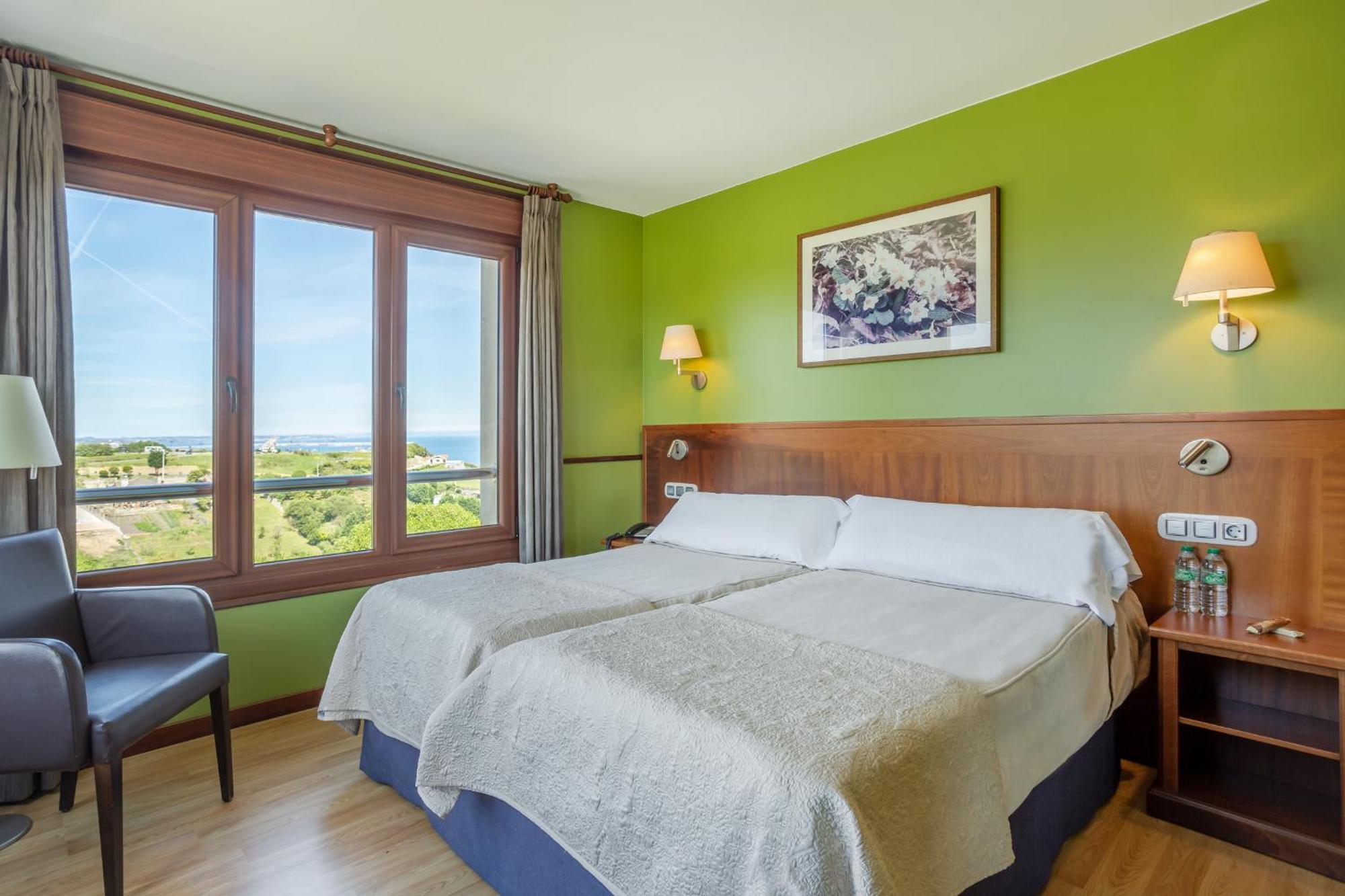 La Colina 4*