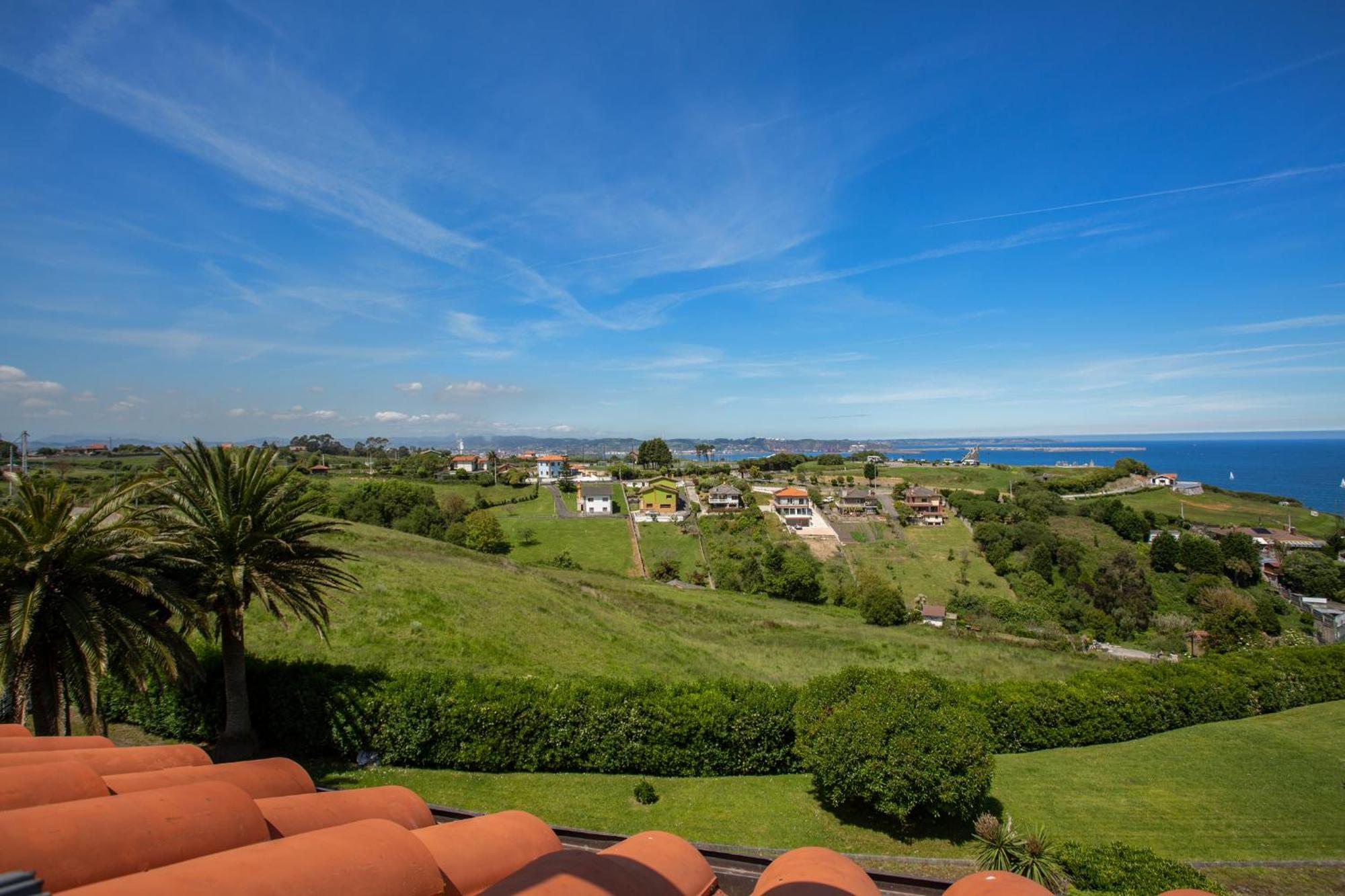 Hotel La Colina 4*